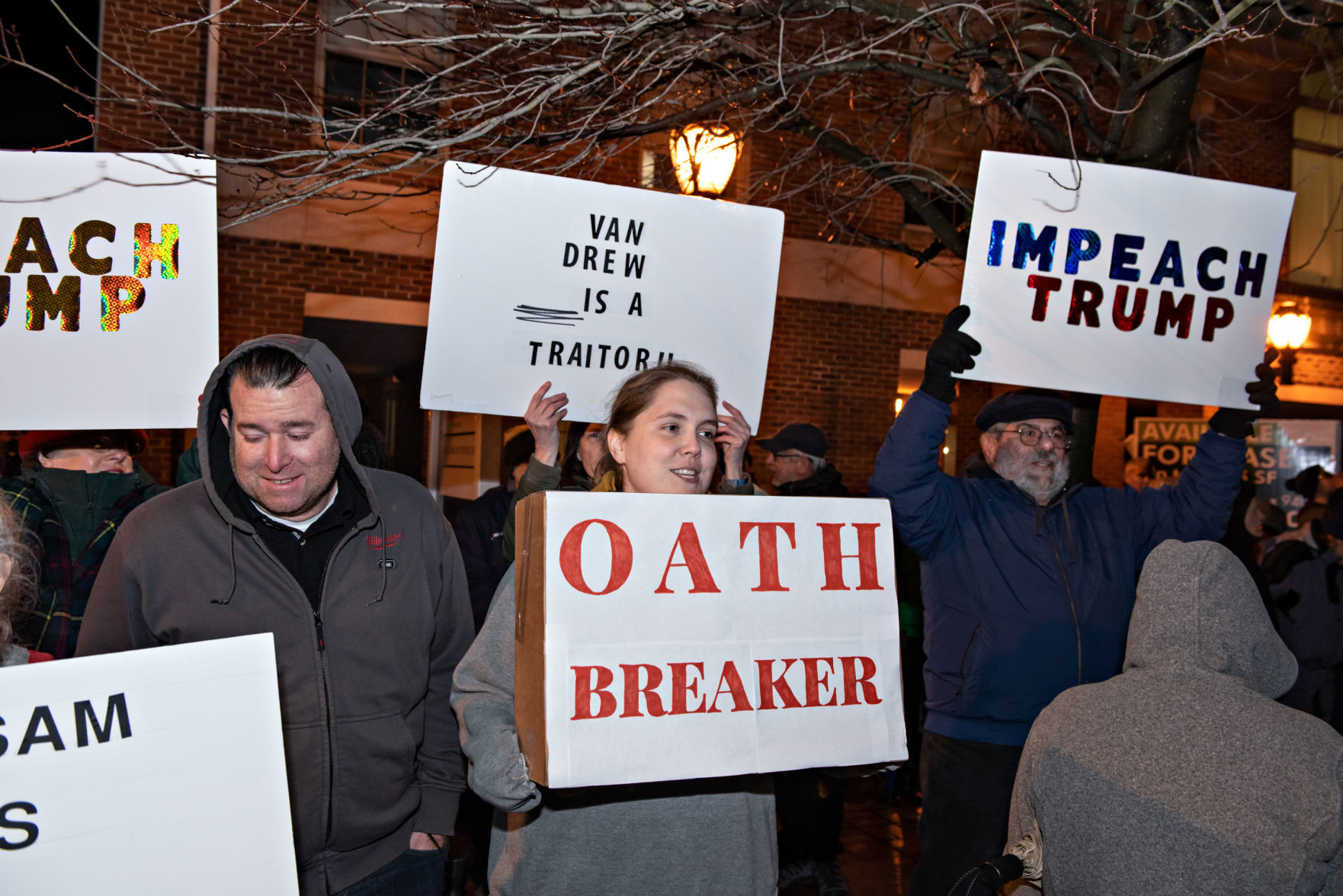 121819_nws_protest